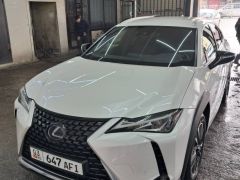 Фото авто Lexus UX