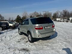 Photo of the vehicle Toyota Fortuner