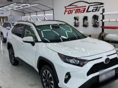 Photo of the vehicle Toyota RAV4