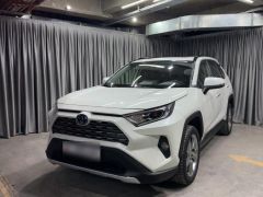 Сүрөт унаа Toyota RAV4