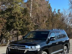 Photo of the vehicle Toyota Land Cruiser