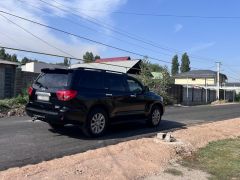 Сүрөт унаа Toyota Sequoia