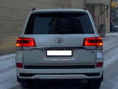 Сүрөт унаа Toyota Land Cruiser