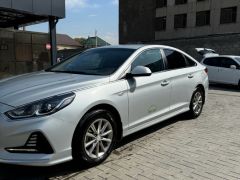 Photo of the vehicle Hyundai Sonata