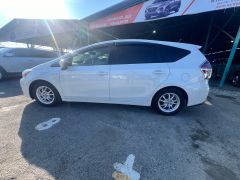 Сүрөт унаа Toyota Prius v (+)