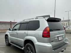 Photo of the vehicle Lexus GX