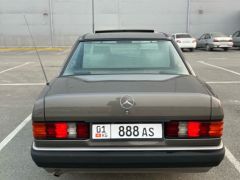 Photo of the vehicle Mercedes-Benz 190 (W201)