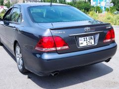 Photo of the vehicle Toyota Crown