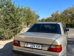 Photo of the vehicle Mercedes-Benz W124