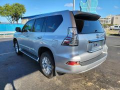 Photo of the vehicle Lexus GX