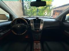 Photo of the vehicle Lexus RX