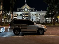 Photo of the vehicle Lexus GX