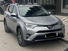 Сүрөт унаа Toyota RAV4