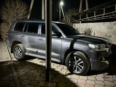 Фото авто Toyota Land Cruiser