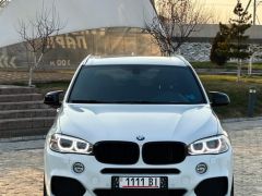 Photo of the vehicle BMW X5