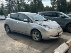 Фото авто Nissan Leaf