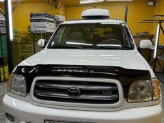 Сүрөт унаа Toyota Sequoia