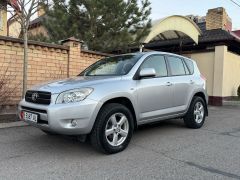 Сүрөт унаа Toyota RAV4