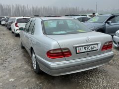 Фото авто Mercedes-Benz E-Класс