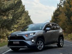 Сүрөт унаа Toyota RAV4