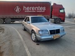 Photo of the vehicle Mercedes-Benz W124