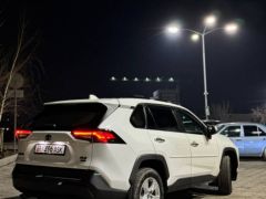 Сүрөт унаа Toyota RAV4