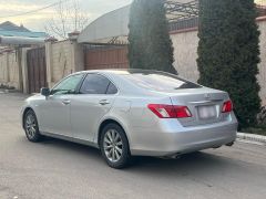 Photo of the vehicle Lexus ES