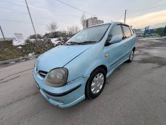 Фото авто Nissan Almera Tino