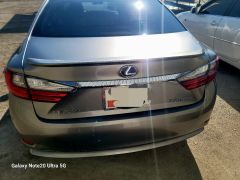 Photo of the vehicle Lexus ES