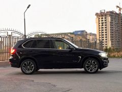 Photo of the vehicle BMW X5