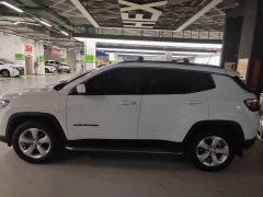 Photo of the vehicle Jeep Compass