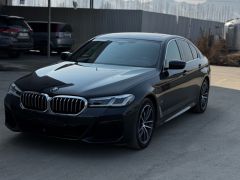 Photo of the vehicle BMW 5 Series