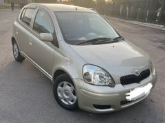 Сүрөт унаа Toyota Vitz