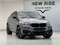 Photo of the vehicle BMW X6