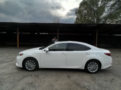 Photo of the vehicle Lexus ES