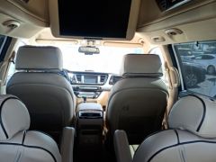 Фото авто Kia Carnival