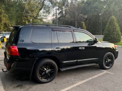 Photo of the vehicle Toyota Land Cruiser