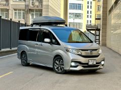 Фото авто Honda Stepwgn