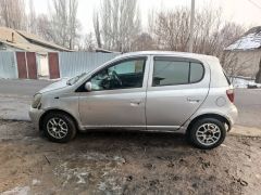 Фото авто Toyota Vitz