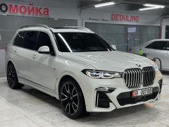 Фото авто BMW X7