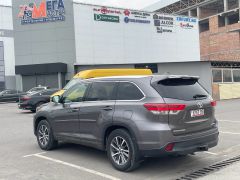 Сүрөт унаа Toyota Highlander