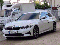 Photo of the vehicle BMW 3 Series