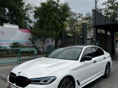 Photo of the vehicle BMW 5 Series