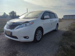 Сүрөт унаа Toyota Sienna