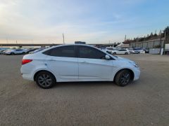 Photo of the vehicle Hyundai Accent