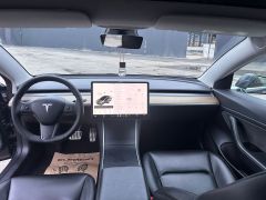 Сүрөт унаа Tesla Model 3