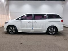 Photo of the vehicle Kia Carnival