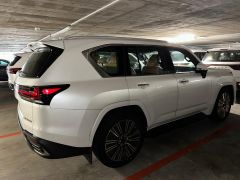 Сүрөт унаа Lexus LX