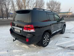 Сүрөт унаа Toyota Land Cruiser