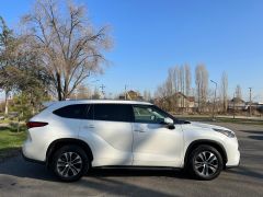 Сүрөт унаа Toyota Highlander